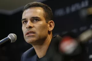 ALT El mexicano Rafa Márquez, en las quinielas para sustituir a Xavi Hernández en el Barcelona