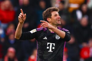 alt 1-5. Doblete de Müller para goleada del Bayern