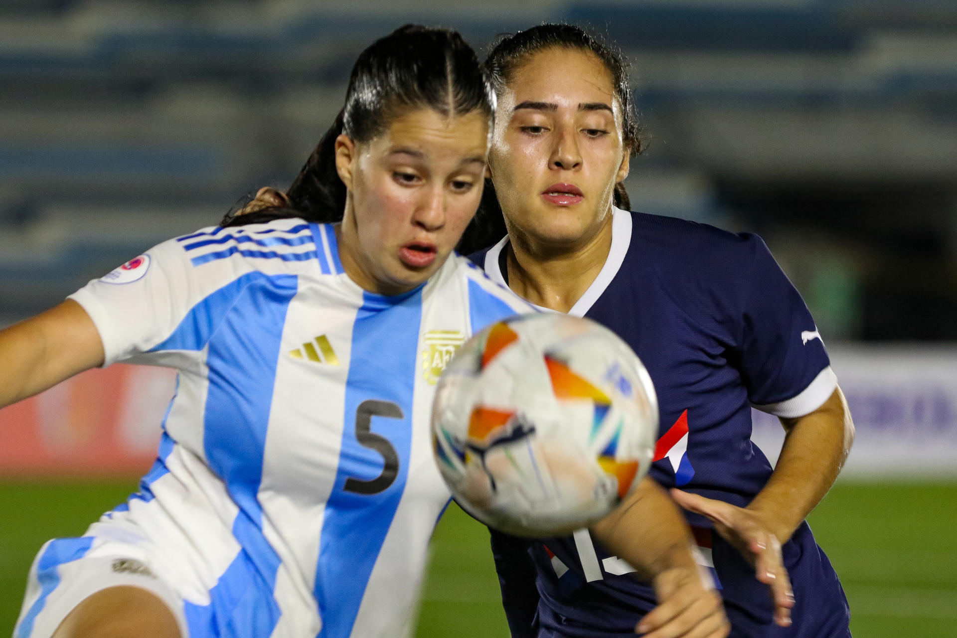 alt 0-2. Paraguay se repone con un doblete de Fátima Acosta a Argentina