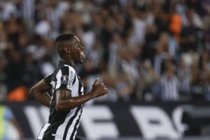 at 3-1. Luiz Henrique revive al Botafogo y pone al rojo vivo el Grupo D de la Libertadores