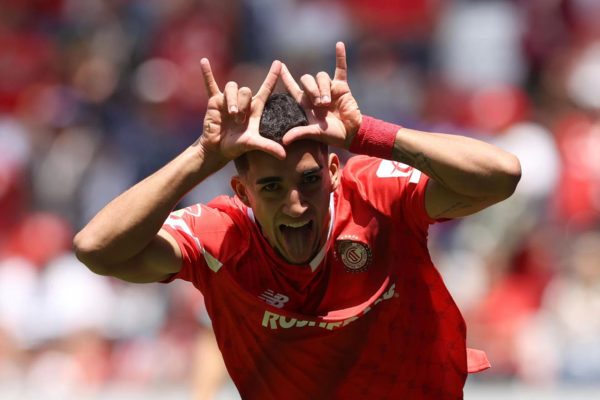 alt El chileno Jean Meneses lidera con doblete goleada del Toluca sobre el San Luis