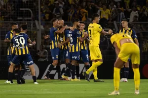 alt 1-0. Rosario Central deja con las manos vacías a Peñarol, en el arranque del grupo G de la Libertadores