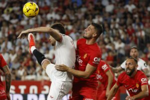 alt Los 200 del argentino Ocampos y las 600 titularidades del español Navas