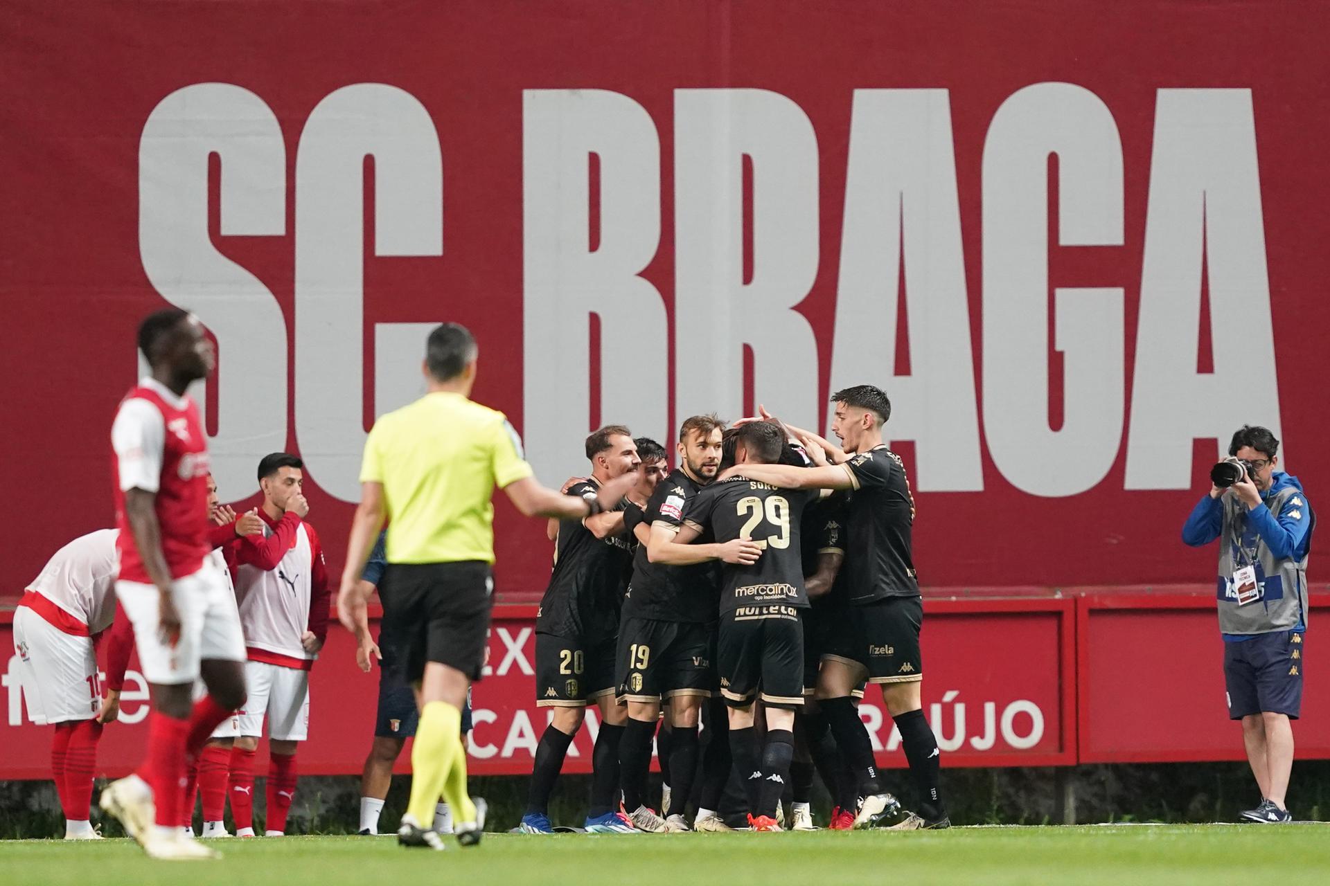 rss-efeb7046dab9d95870122afc8ff17d9dc980562e470w 2-1. El Braga duerme tercero en el fútbol portugués, con un doblete del hispano-uruguayo Zalazar