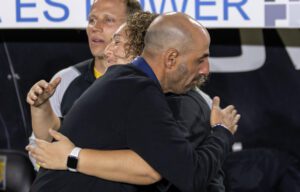 alt El entrenador argentino Antonio Spinelli es despedido del Guadalajara