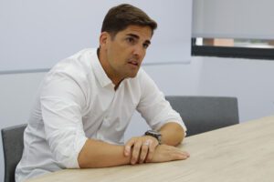 ALT Moreno denuncia que 14 futbolistas del Sochi se intoxicaron antes de jugar con Ajmat