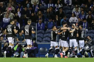 alt 1-2. Un Oporto sin la cabeza de Pepe vuelve a tropezar en liga