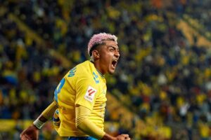 alt La inestable temporada de los mexicanos en España