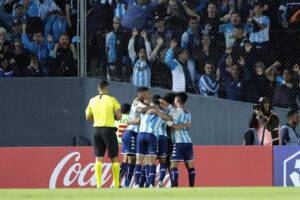 alt 3-0. Libertadores y Sudamericana, temas reservados para Racing y Bragantino en el Grupo H