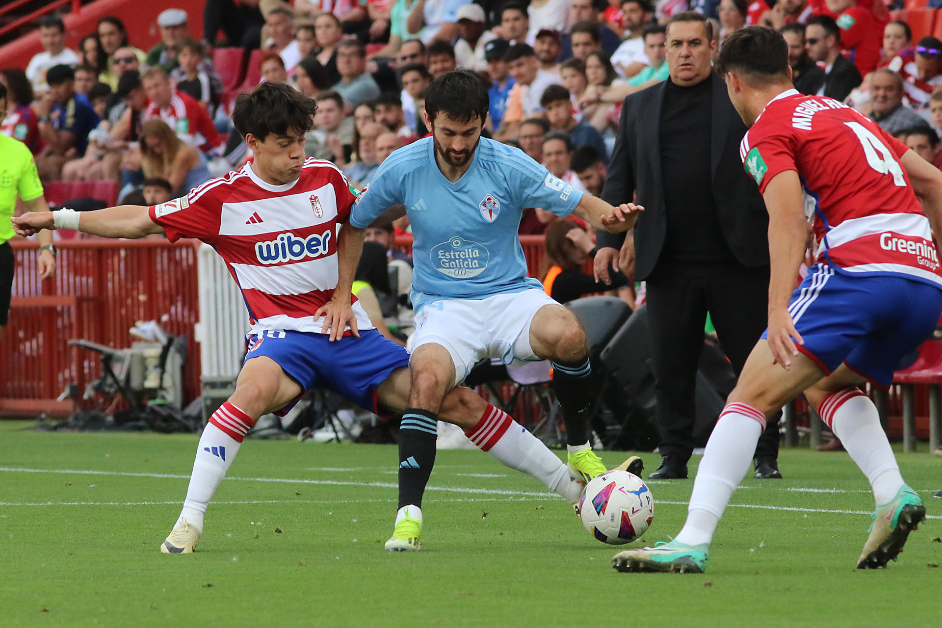 rss-efe0badcb82e2fc3182e4cf1aad698f38ee5f239a44w 1-2. El Celta gana al descendido Granada y certifica su permanencia