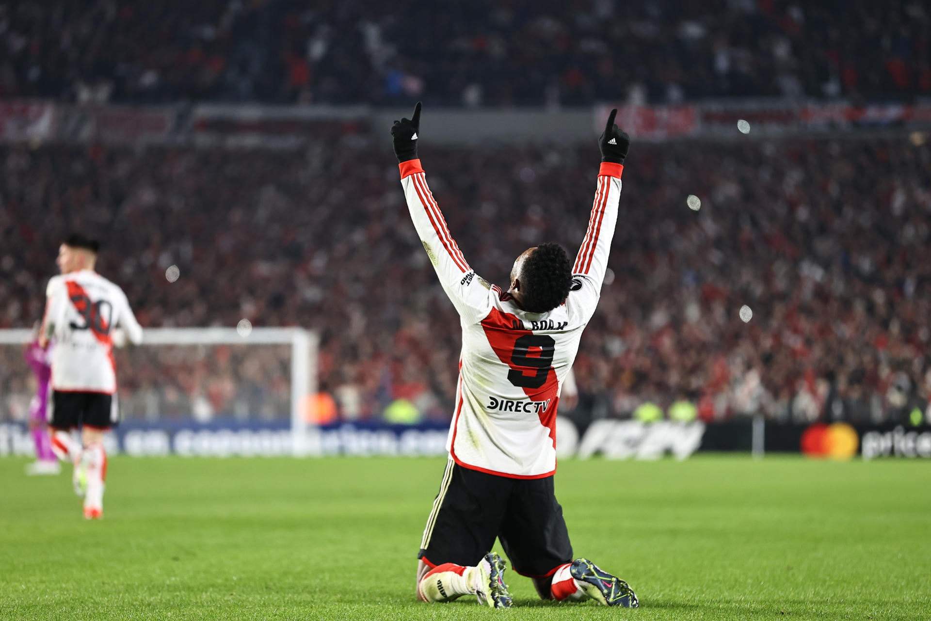 alt 2-0. River se impone a Táchira y clasifica a octavos de Libertadores con el mejor puntaje