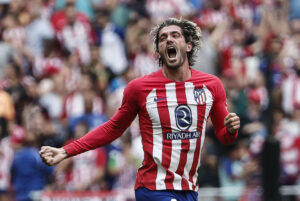 alt 1-0. Un golazo de De Paul soluciona la 'Champions'