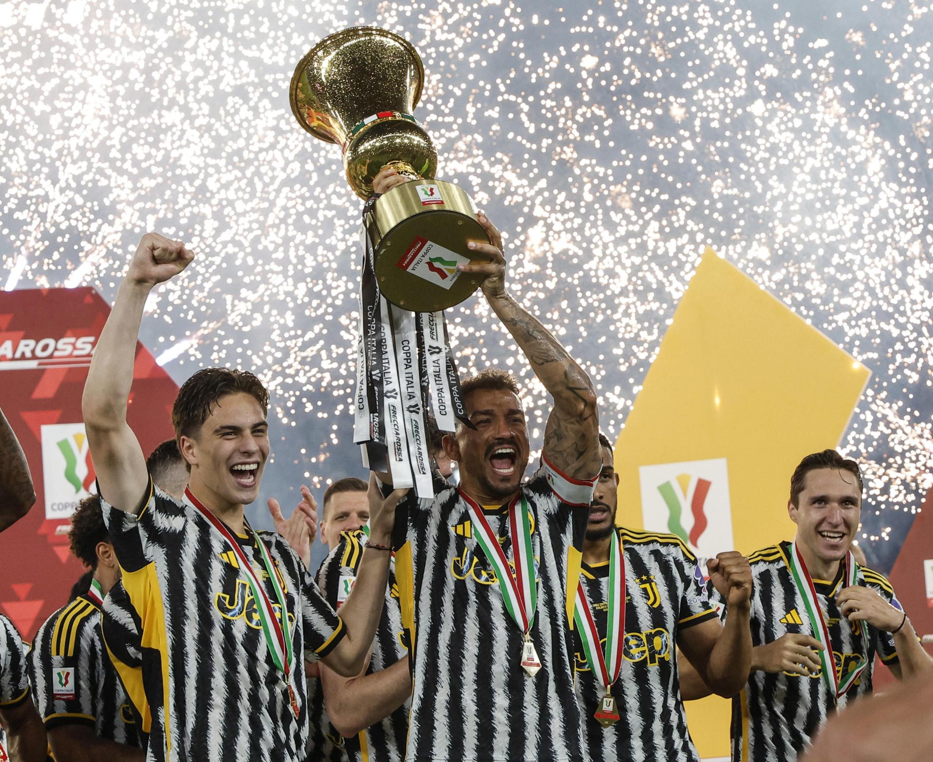 alt 0-1. Vlahovic corona a la 'Juve' campeona de Copa Italia