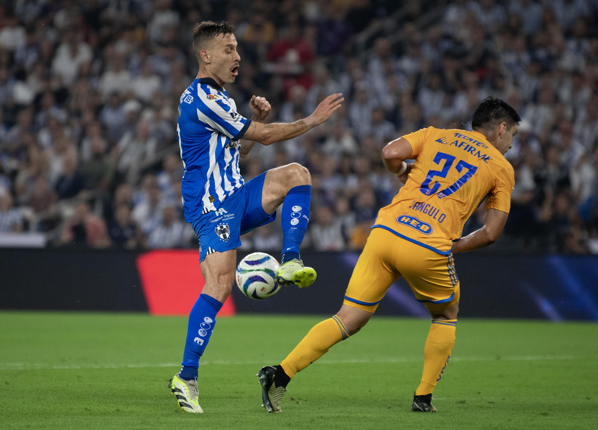 El Monterrey del español Canales empata con Tigres y se clasifica a las semifinales