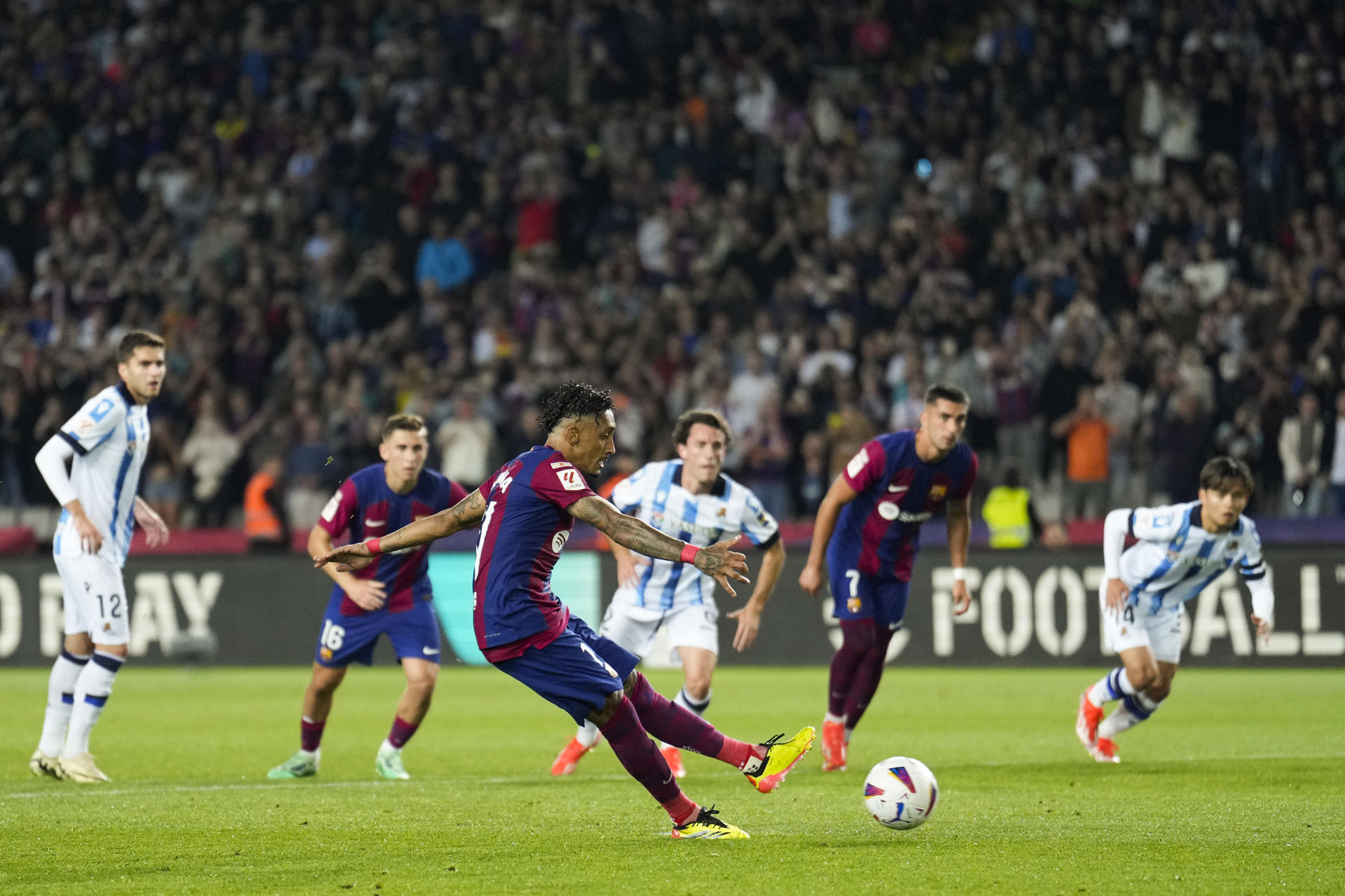 alt 2-0. Lamine y Raphinha conducen al Barca hacia la segunda plaza