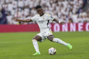 alt Brasileño Vinícius se acuerda del uruguayo Araujo tras ganar la Liga: “La nueva era”