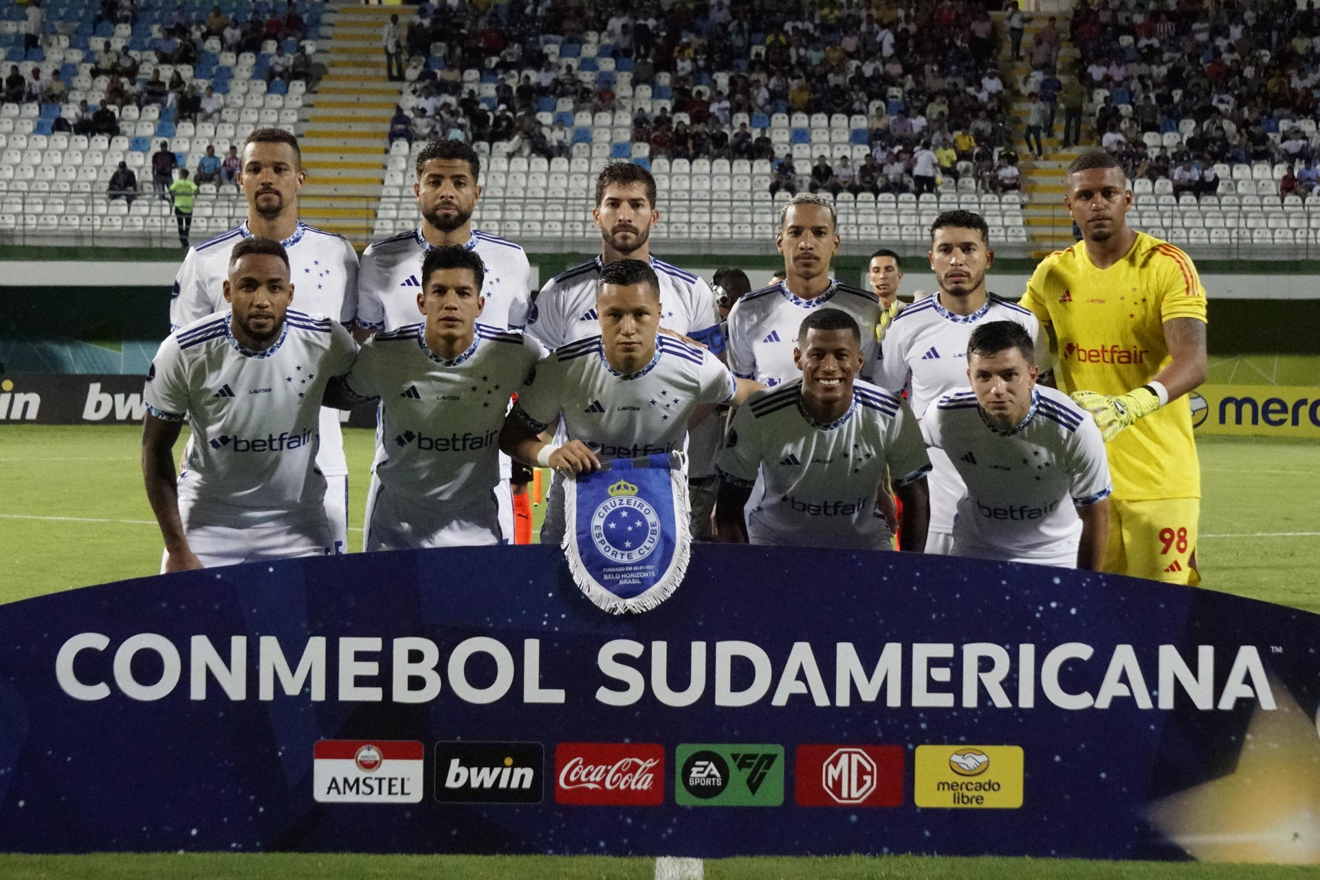 alt Cruzeiro y La Calera afrontan una 'final' para mantenerse vivos en la Copa Sudamericana