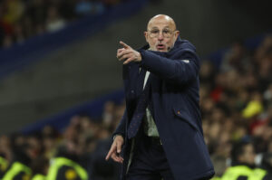 ALT De la Fuente anuncia una primera convocatoria con 29-30 jugadores