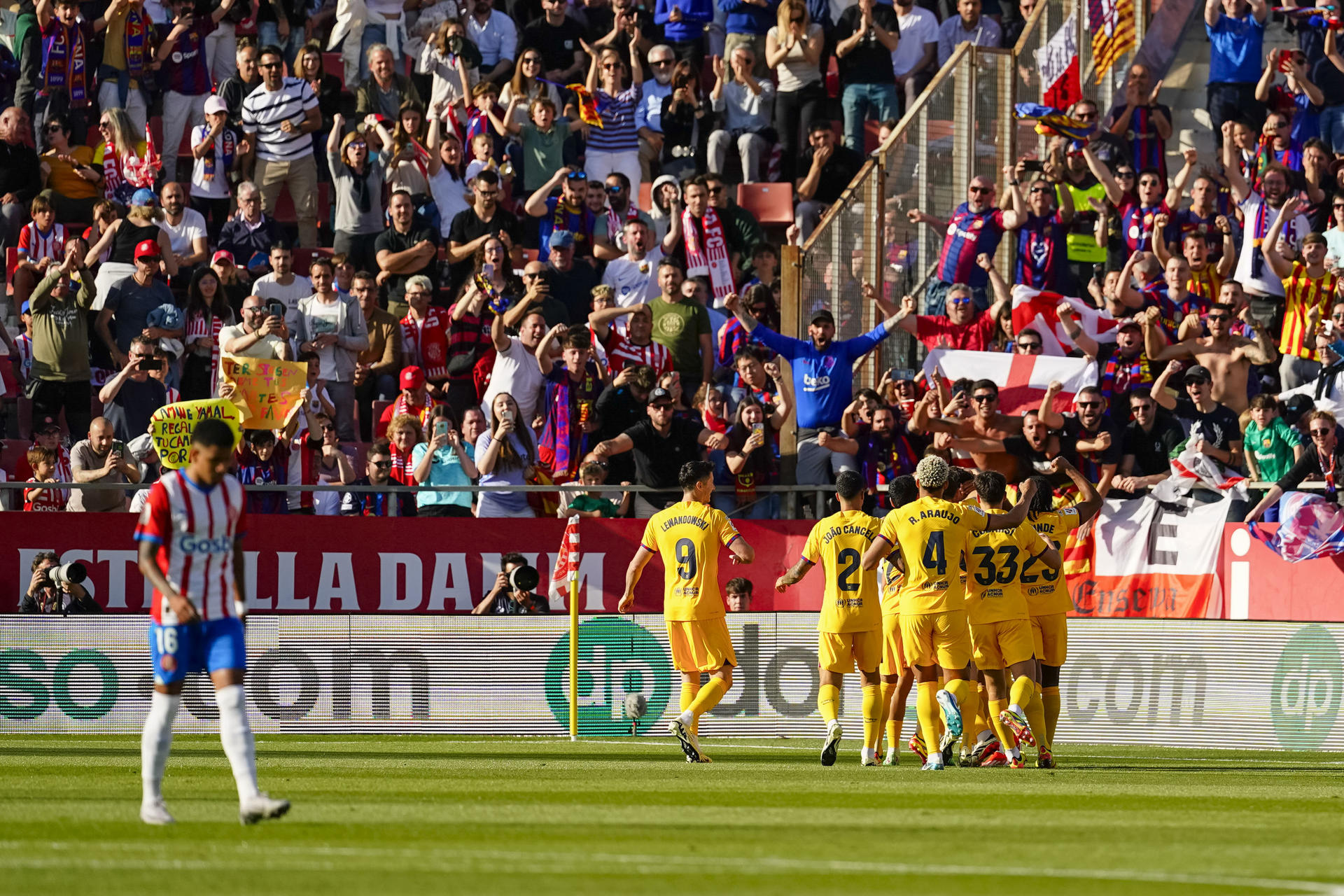 rss-efe85d1d8be5655c994ff74aba85ef956de68281010w 4-2. El Girona remonta al Barça, sella la Liga de Campeones y brinda el título al Madrid