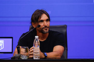 alt Cerro Porteño rescinde contrato con el técnico argentino Martínez tras empate con colista