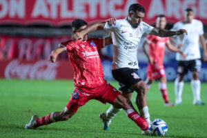 alt Corinthians y Argentinos Juniors, un choque en el que solo vale la victoria