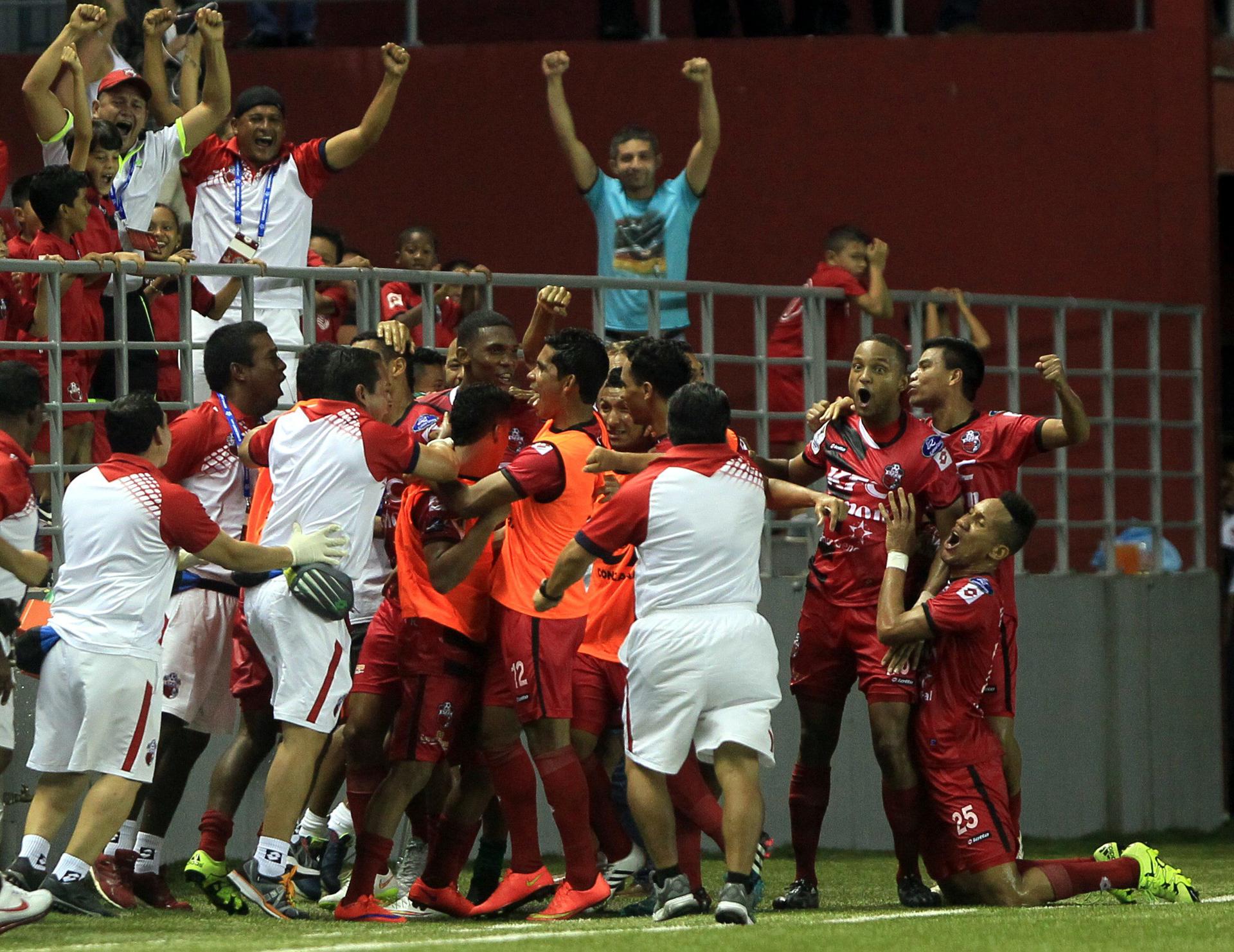 ALT Colombianos, los únicos invictos en el fútbol panameño