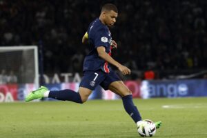 alt Mbappé, elegido mejor jugador del año, y Bellingham, mejor futbolista de la liga española