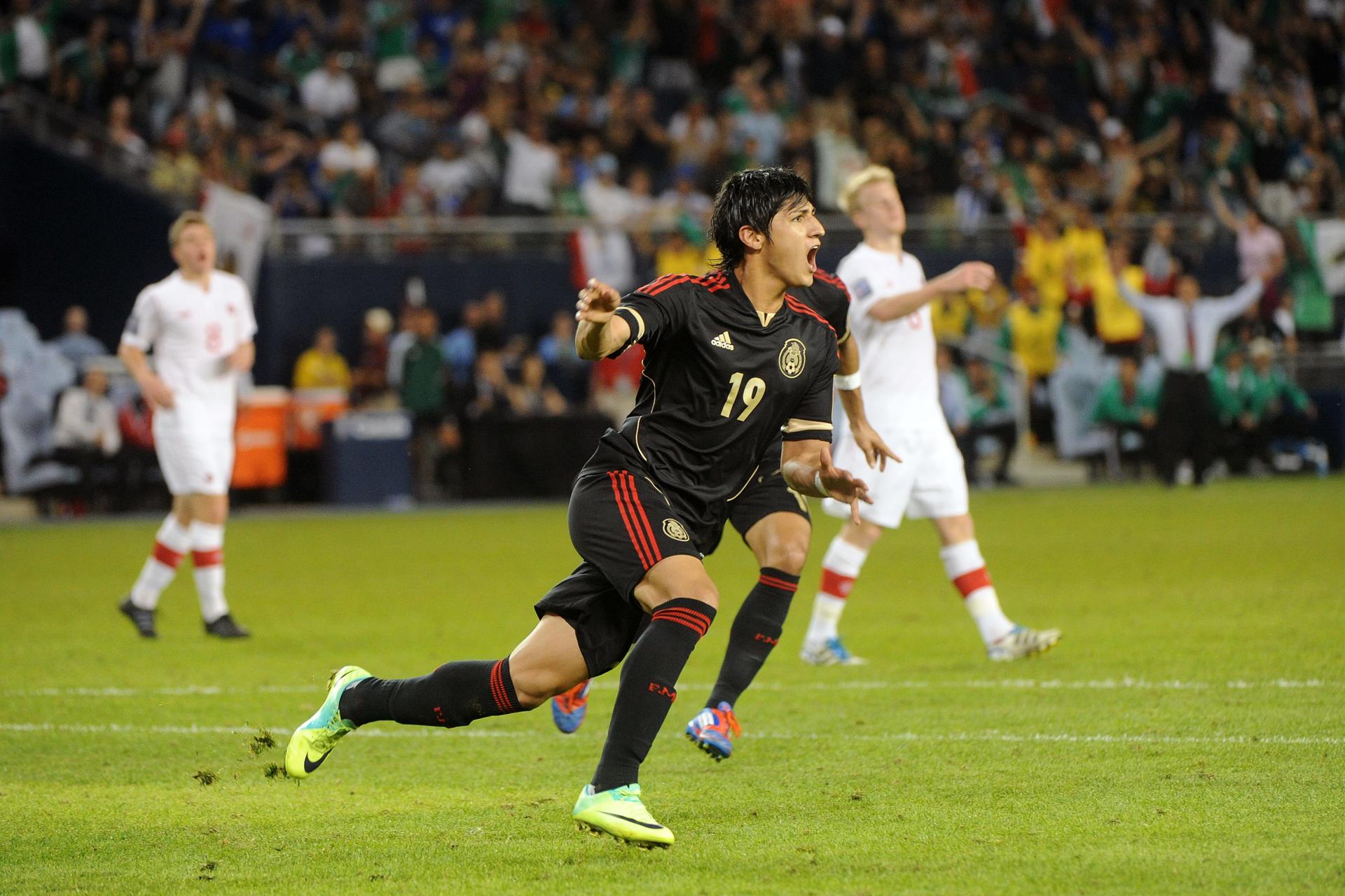 El mexicano Alan Pulido rescata al Sporting Kansas City en el último suspiro