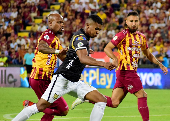alt Extranjeros buscan la final en la liga colombiana