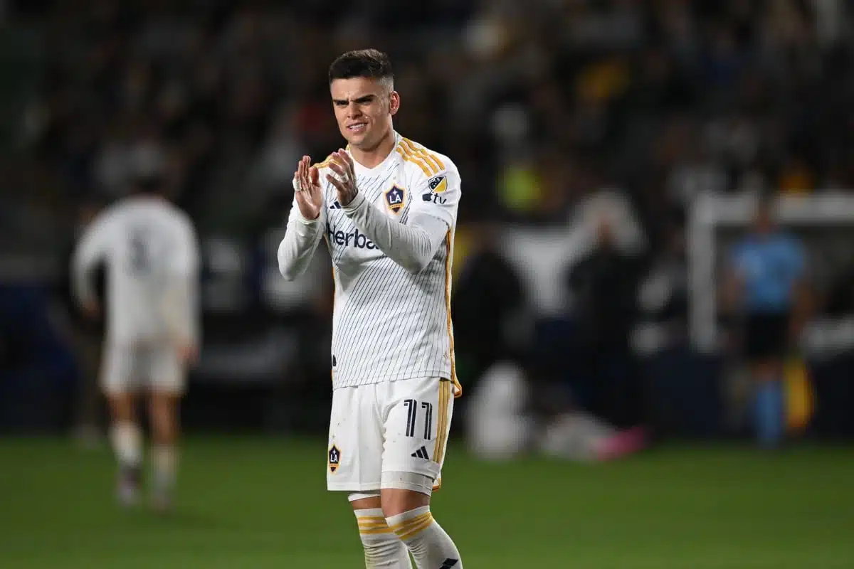 Por el botín completo: latinos de LA Galaxy asaltan la Campeones Cup
