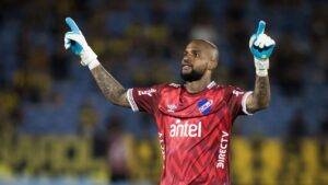 alt Luis Mejía, el panameño que es sensación en Sudamérica