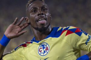 alt El colombiano Quiñones cambia al América por el Al-Qadsiah de Michel