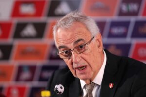 El uruguayo Jorge Fossati, entrenador de la selección de Perú, dio a conocer su lista de convocados