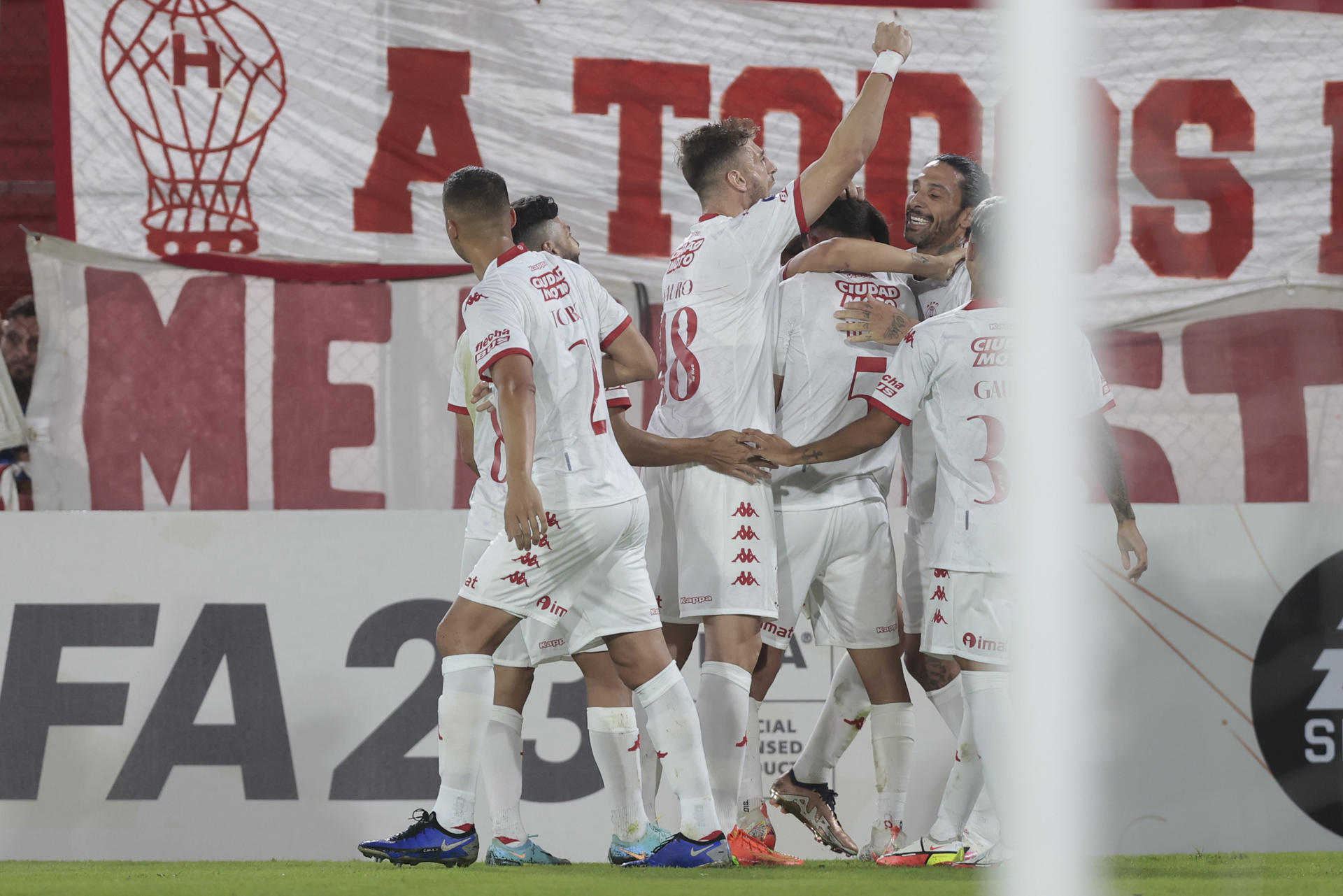 alt Huracán se clasifica a cuartos de final de la Copa Argentina tras eliminar a Argentinos