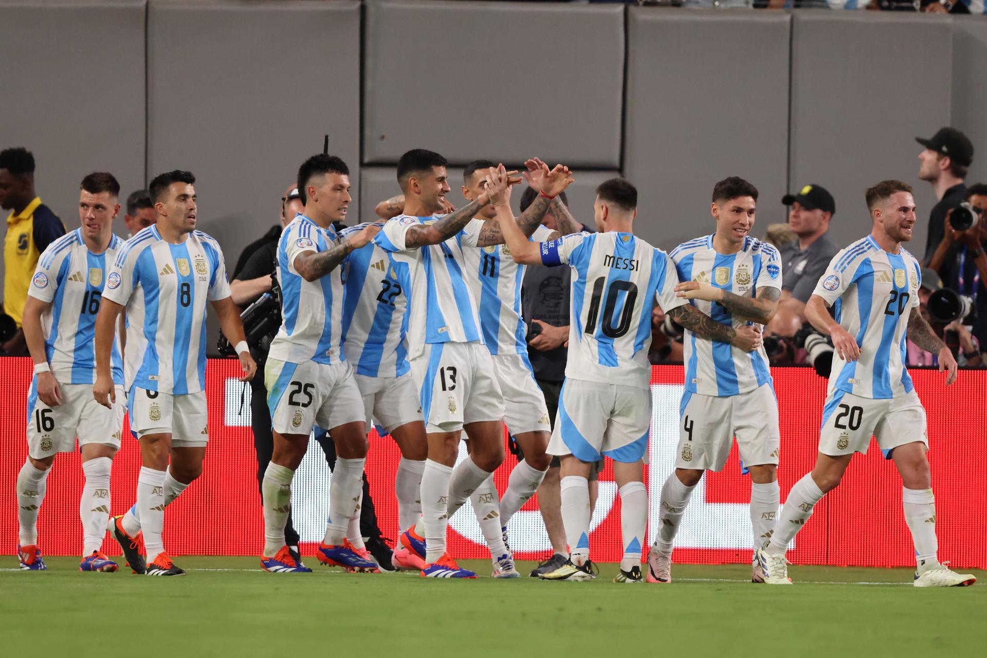 alt Siete pelotazos al comienzo de la fecha 2 de los grupos de la Copa América que puso a Argentina en cuartos