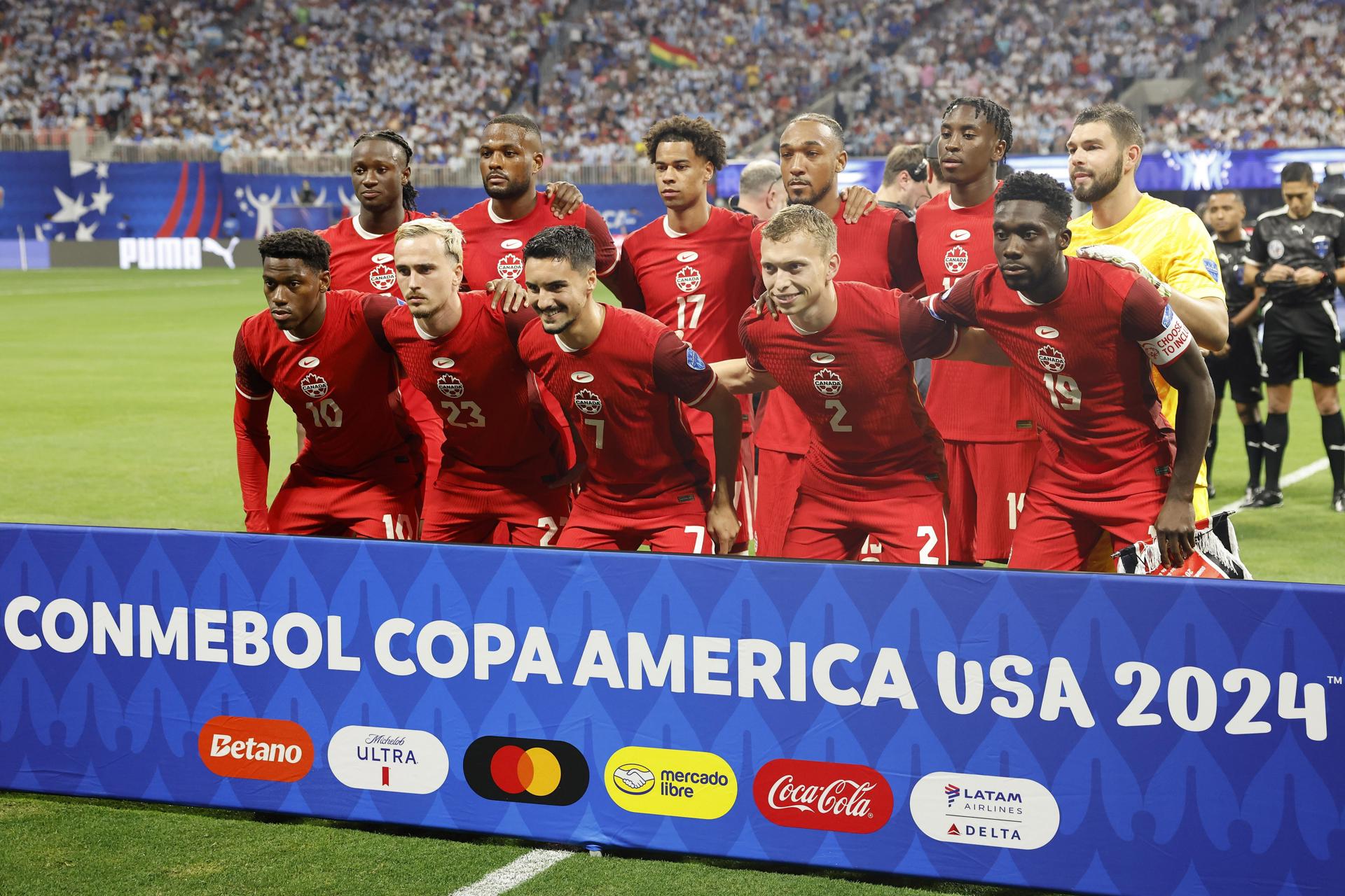 Registro general del equipo titular de Canadá durante su debut en la Copa América 2024, el pasado 20 de junio, en el estadio Mercedes Benz de Atlanta (Georgia, EE.UU.). EFE/Erik S. Lesser 