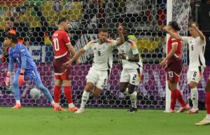 alt Füllkrug salva en el minuto 92 un punto y el primer lugar del grupo para Alemania