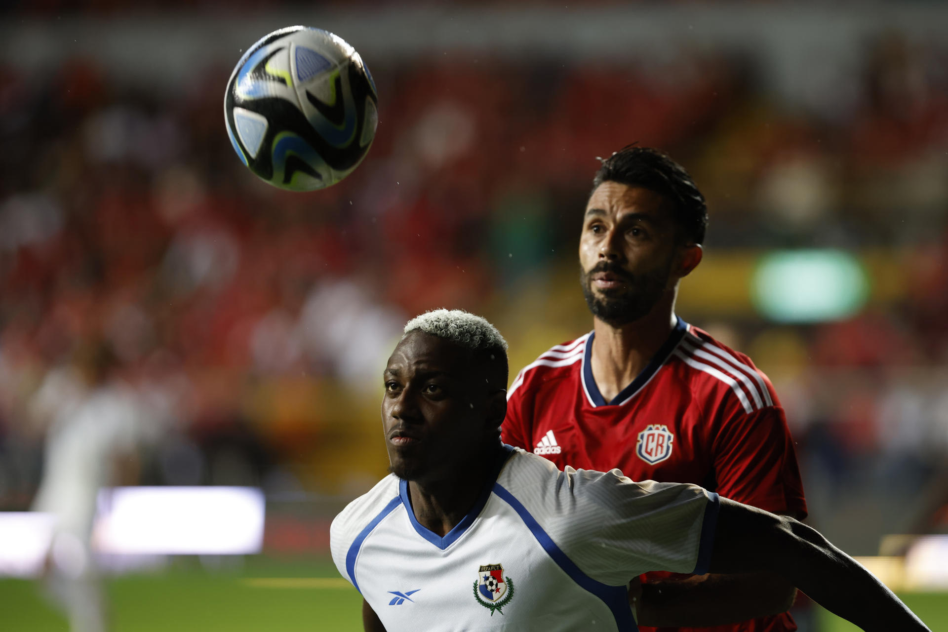 alt José Córdoba admite que jugadas con balón parado están haciendo mucho daño a Panamá