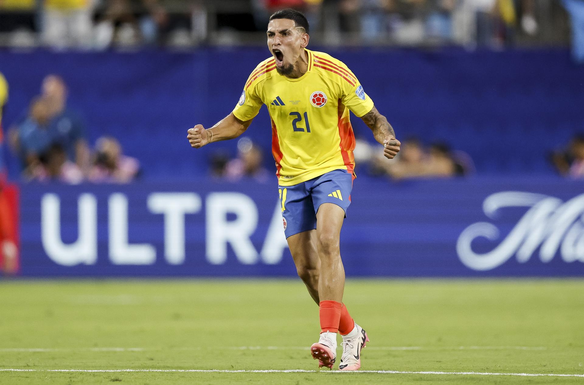 Daniel Muñoz de Colombia reacciona ante un gol del compañero Jefferson Lerma durante la Copa América. EFE/EPA/ERIK S. MENOR