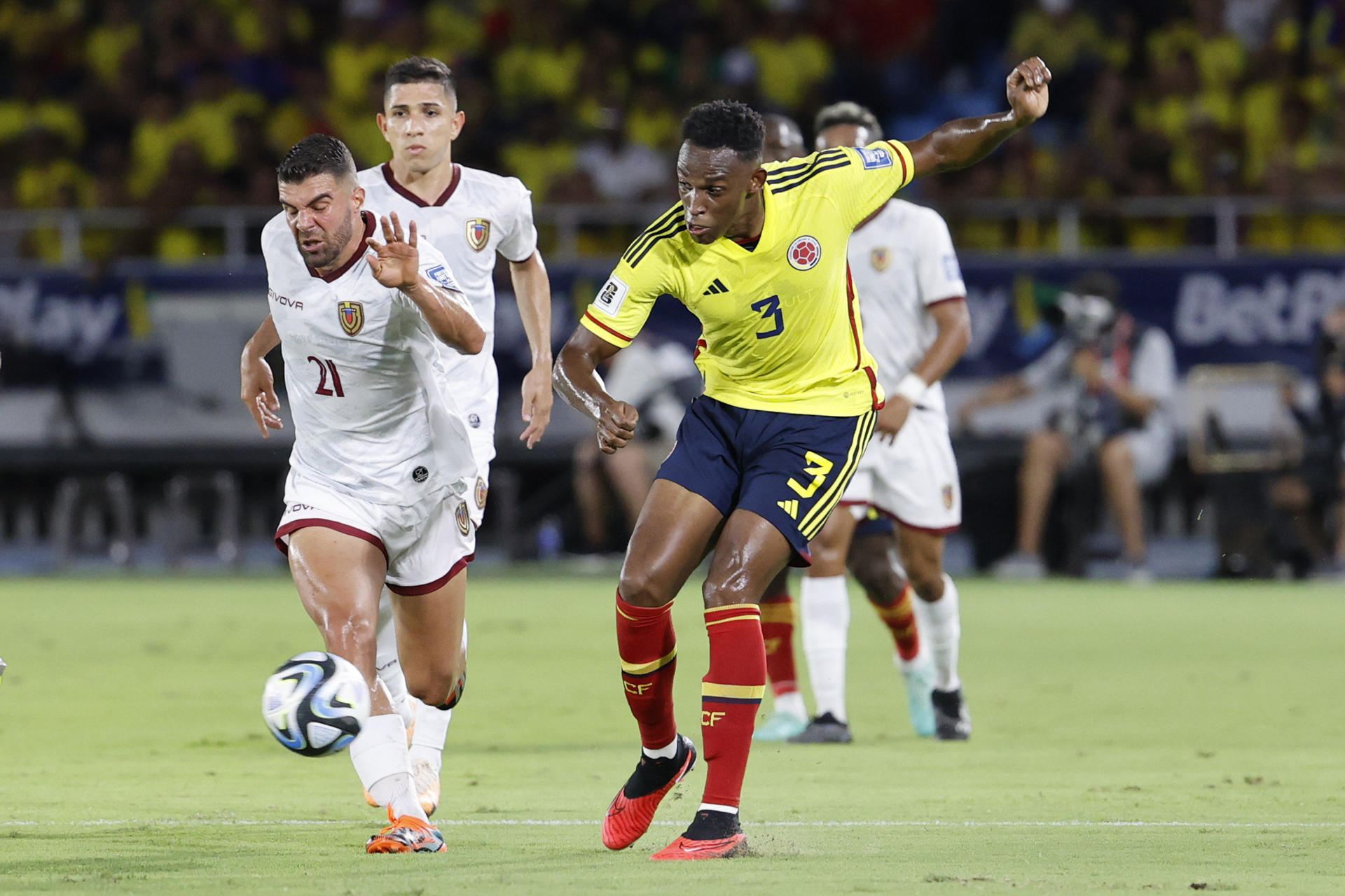 alt Jhon Lucumí evoluciona "muy bien", pero se perderá el partido contra Brasil