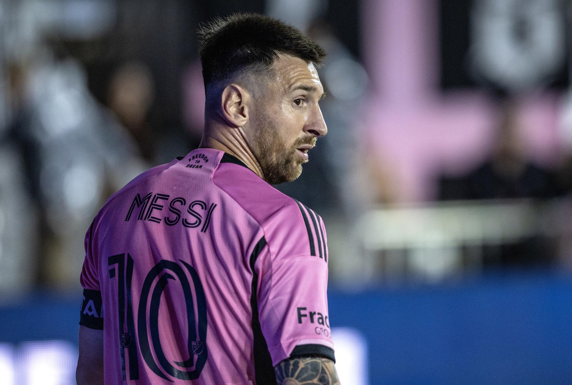 alt Argentino Messi no se cansa de reescribir la historia