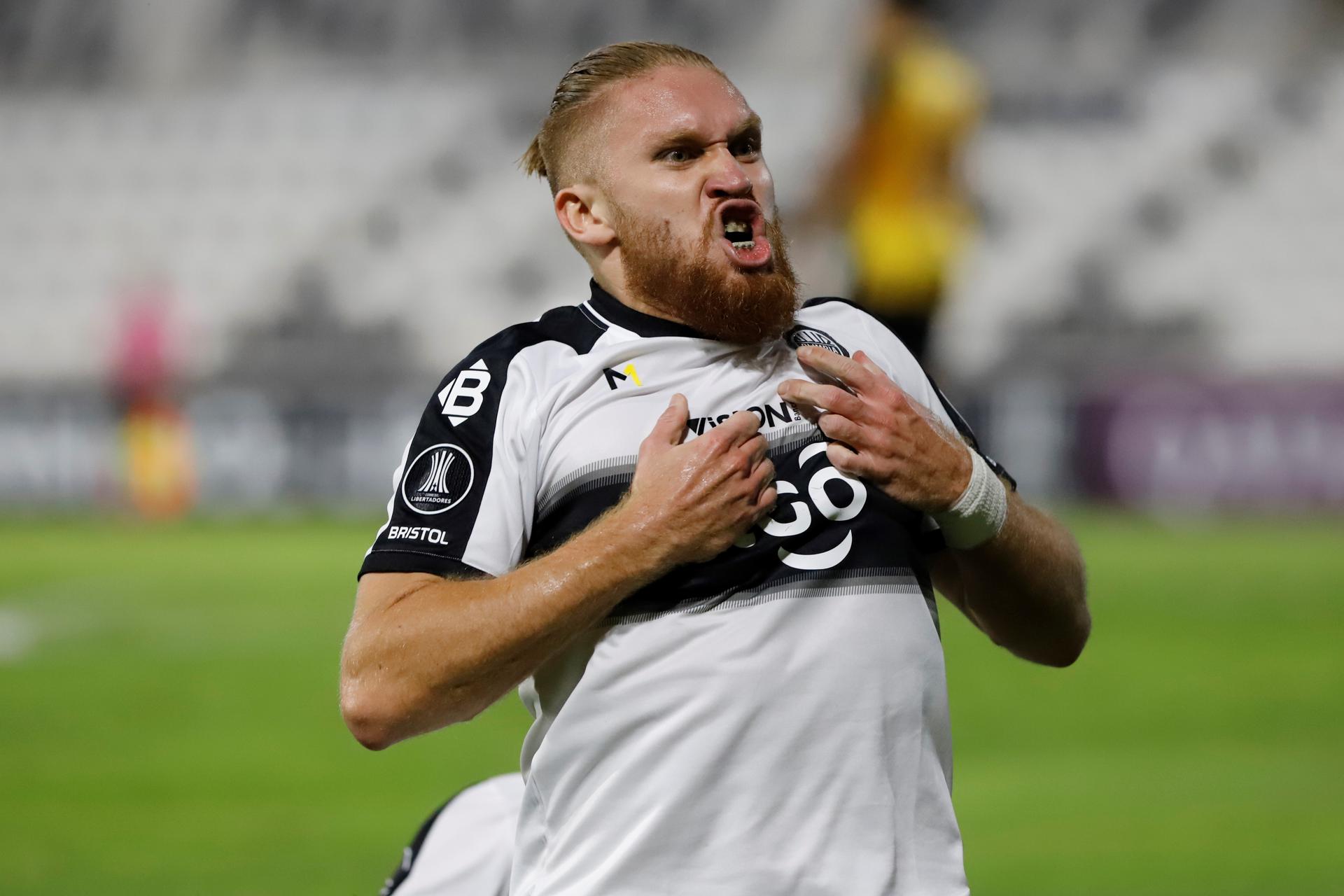 Cuiabá vence con doblete del paraguayo Isidro Pitta e impide a Bahía igualar a los líderes