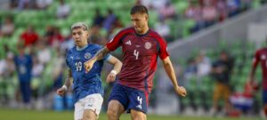 ALT La zaga internacional de Costa Rica, la gran figura de esta Copa Oro