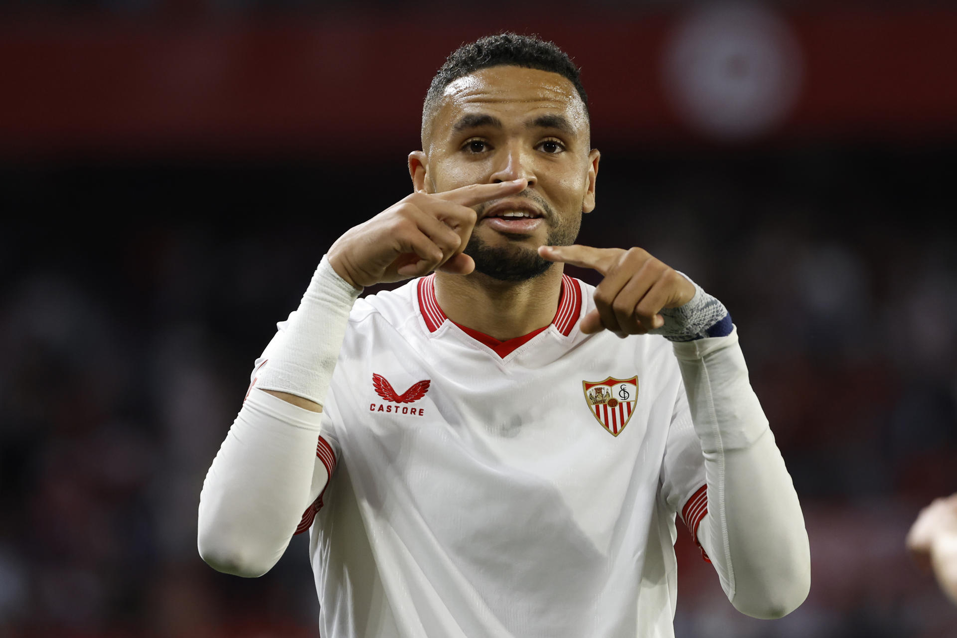 alt El Sevilla traspasa a En-Nesyri al Fenerbahçe por 25 millones