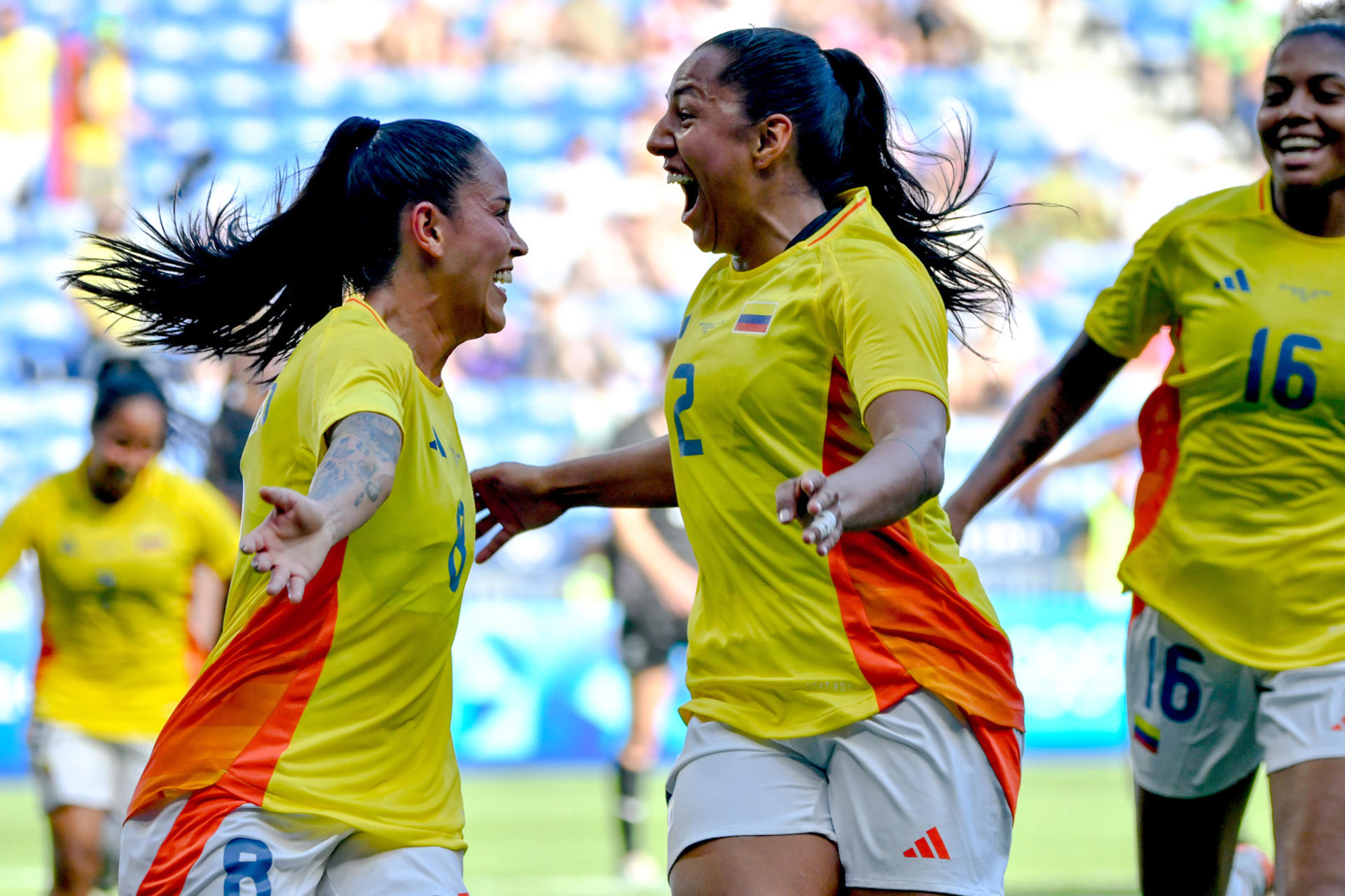 alt Marcela Restrepo y Leicy Santos firman la primera victoria olímpica de Colombia