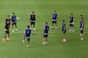 alt Scaloni, con los 26 a su disposición para la final