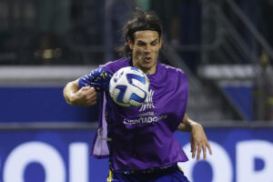 alt Cavani no viaja y aumentan las bajas en Boca para su duelo de Sudamericana en Ecuador