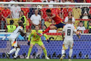 alt España derriba el muro