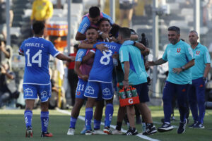 alt Universidad de Chile lucha por el liderato bajo la presión de Colo Colo