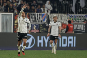 alt 1-0. Colo Colo vence a Junior y se adelanta en la serie en los octavos de Libertadores